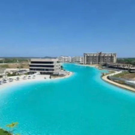 Apartahotel Baia Kristal *