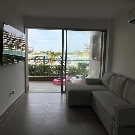 Baia Kristal Apartahotel Cartagena